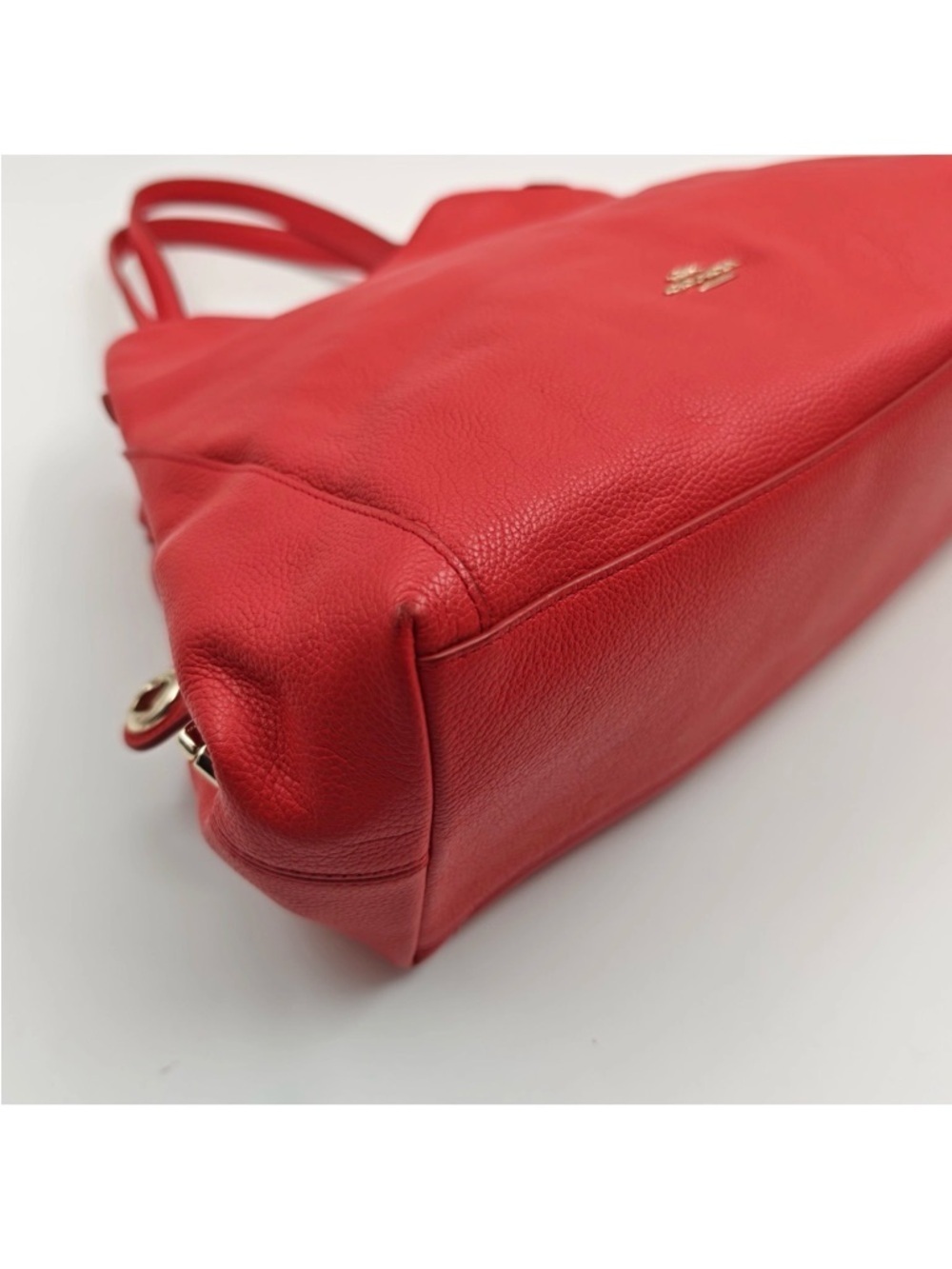 Coach Red Leather Shoulder Bag with Gold Logo - Picture 8 of 15